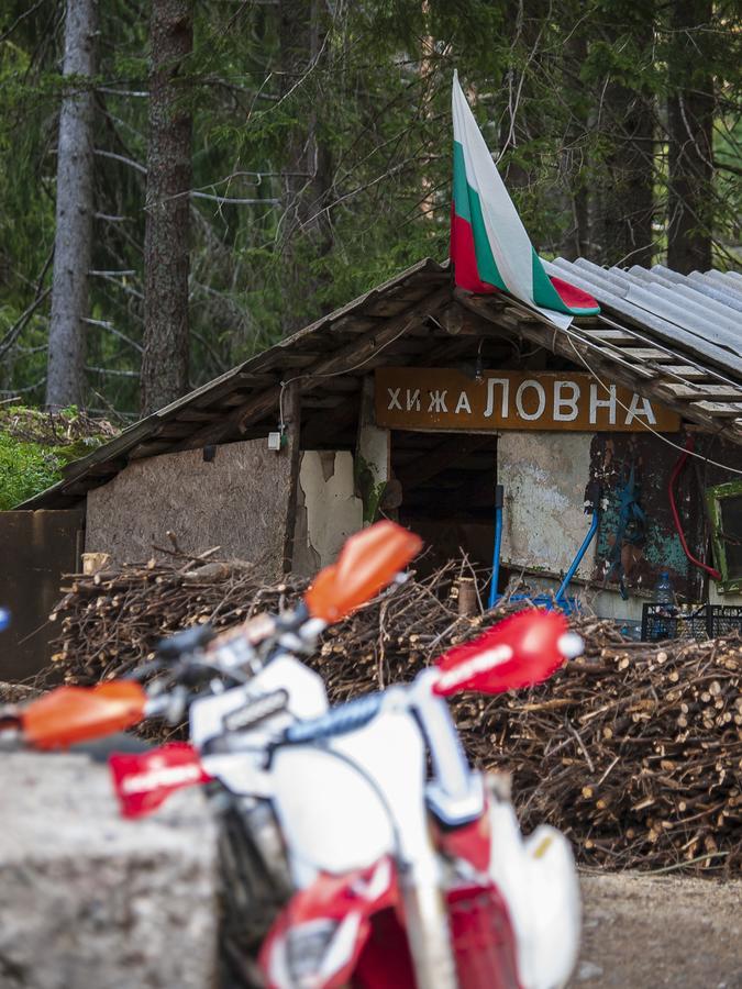 Lovna Hut Villa Panitsjisjte Eksteriør bilde